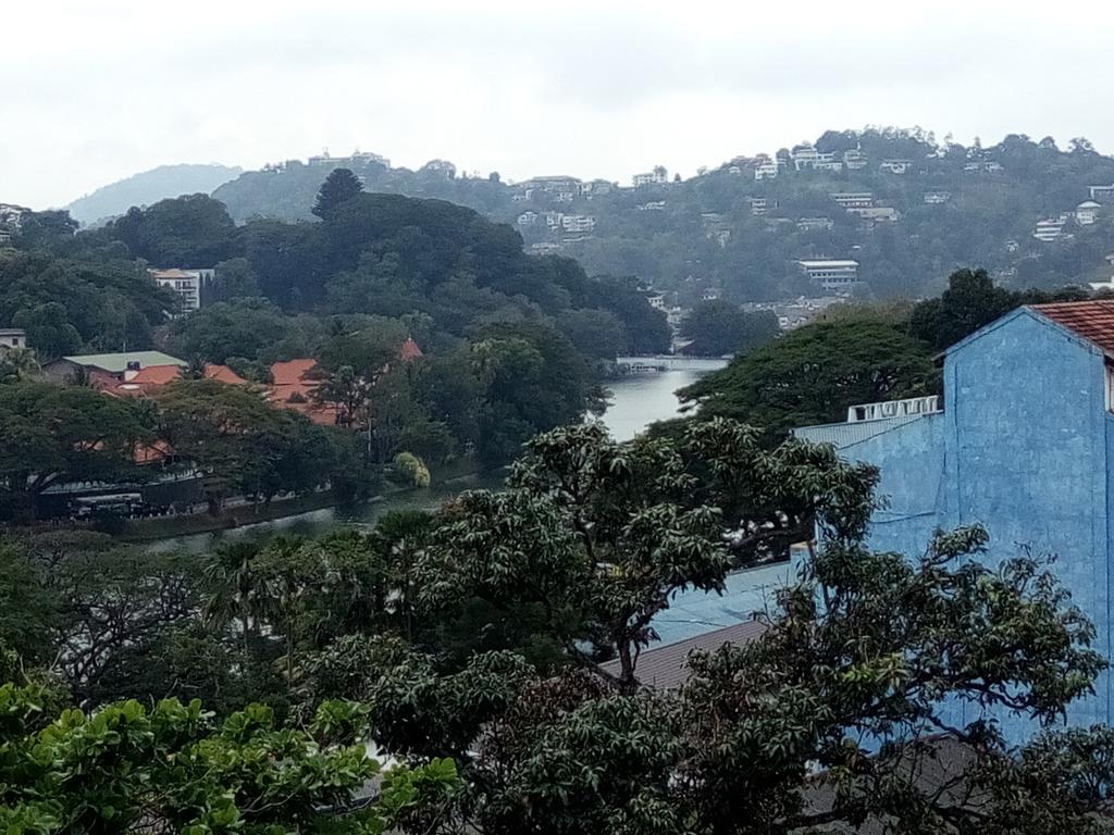 The Garden Rest Hotell Kandy Exteriör bild